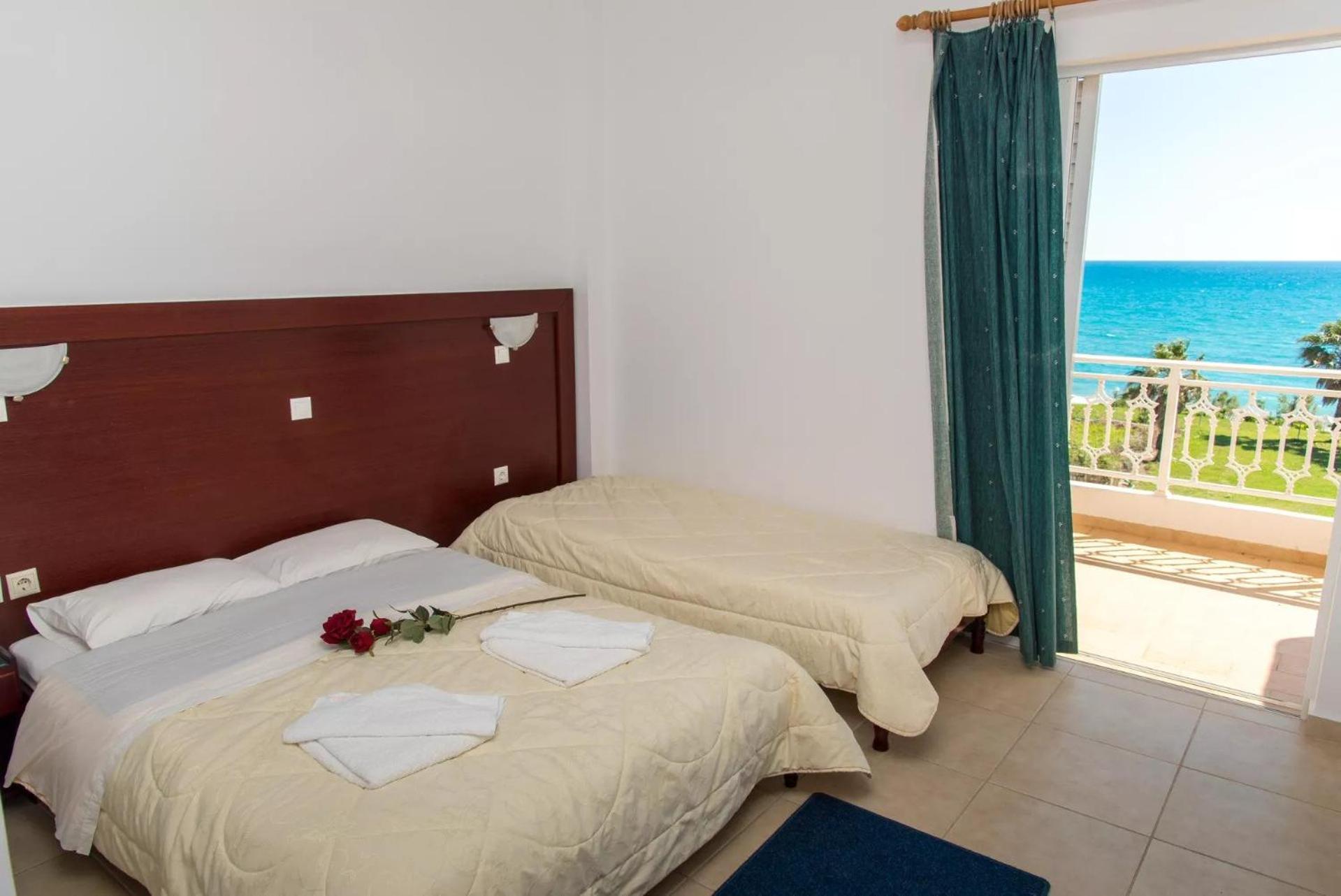 Poseidon Beach Hotel Kastrosikia Exterior foto